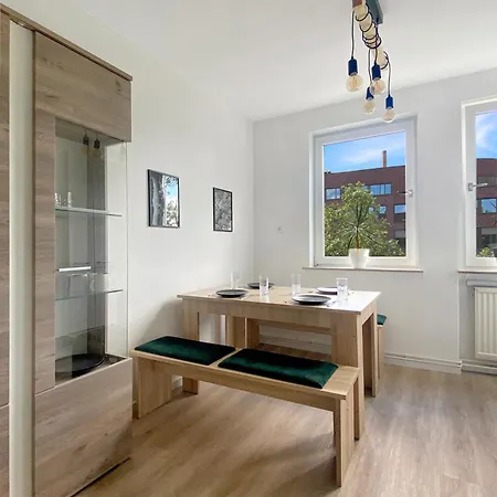 In Der City Mit Zwei Balkonen Hannover Esterno foto